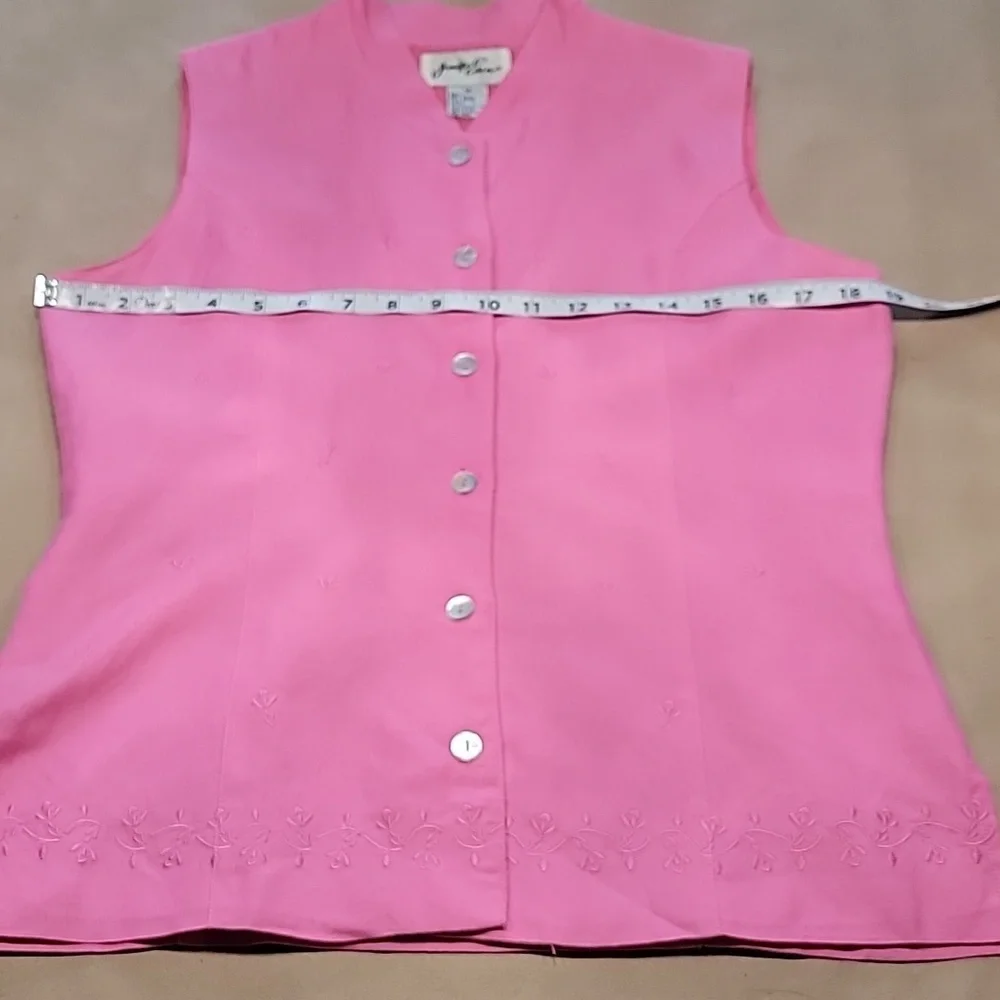 Jennifer Eden Size 10 Bubblegum Pink Sleeveless Embroidered Button Front Blouse